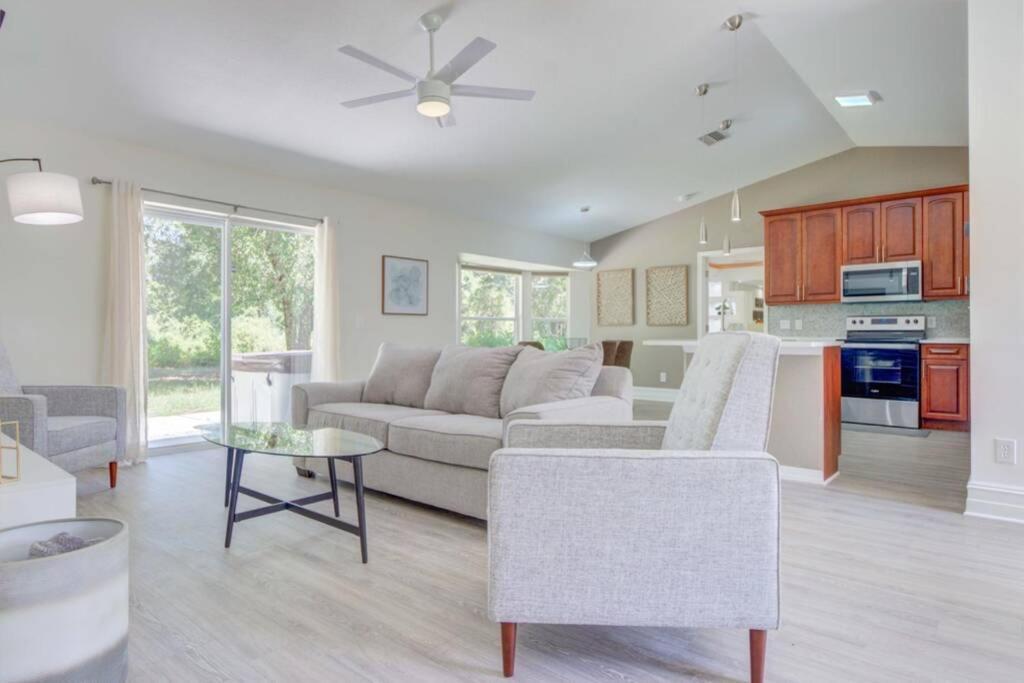 Hot Tub, Breakfast, Game Room, & Close To Beaches North Port Zewnętrze zdjęcie