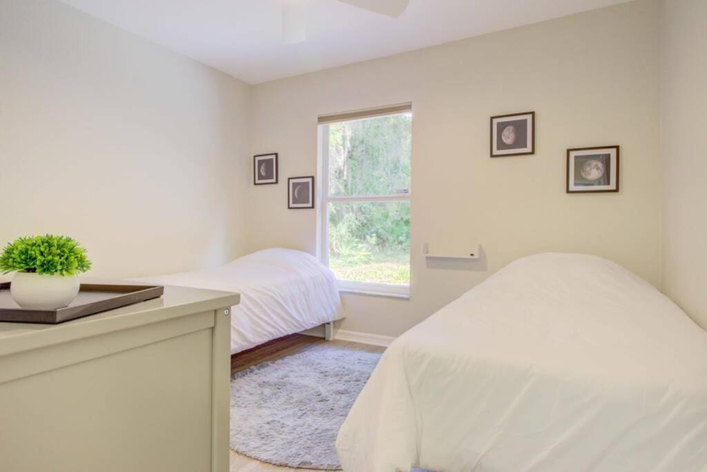 Hot Tub, Breakfast, Game Room, & Close To Beaches North Port Zewnętrze zdjęcie